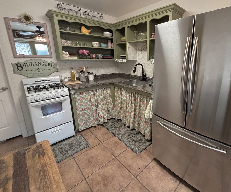 Furnished Finder property 301201_1 photo 8