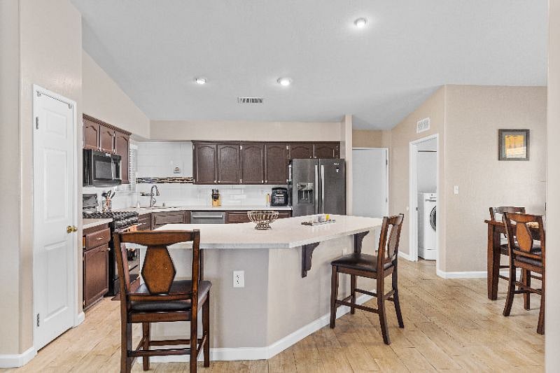Furnished Finder property 301211_1 photo 8