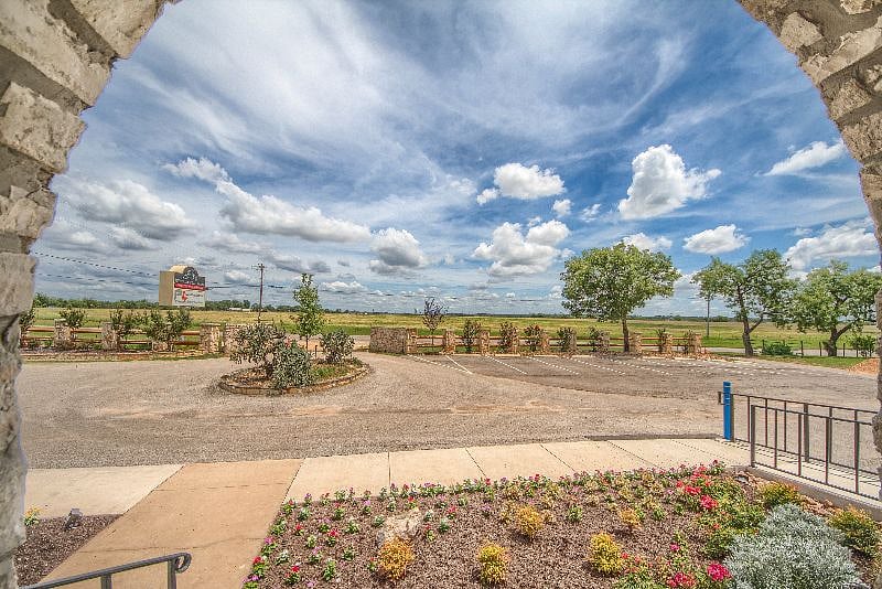 Furnished Finder property 301228_1 photo 6
