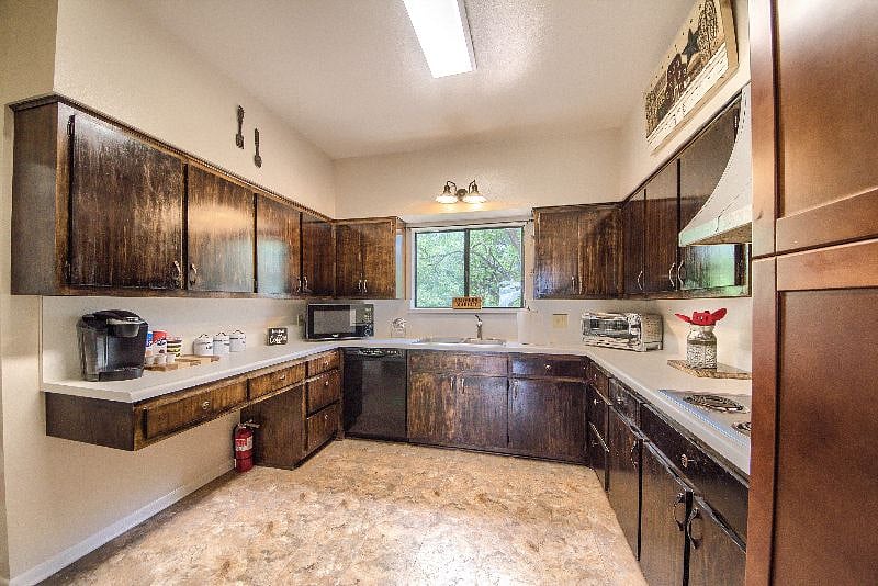 Furnished Finder property 301228_1 photo 10