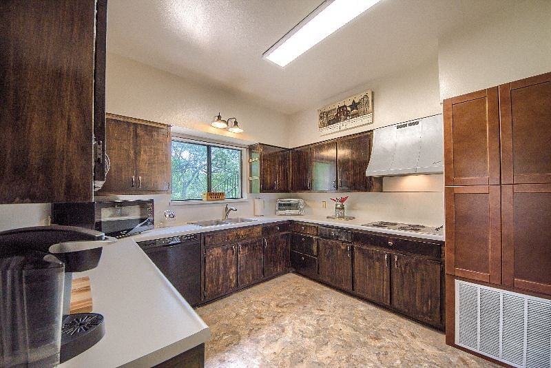 Furnished Finder property 301228_1 photo 11