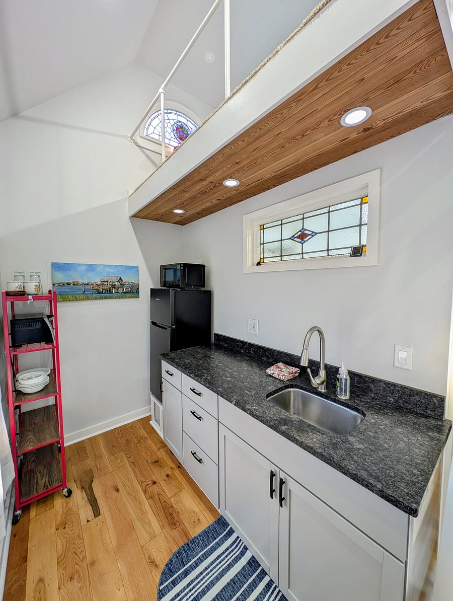 Furnished Finder property 301250_1 photo 17