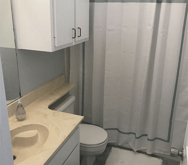 Full bathroom 