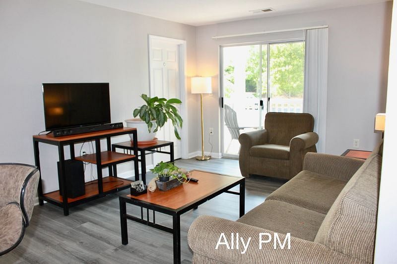 Furnished Finder property 301495_3 photo 3