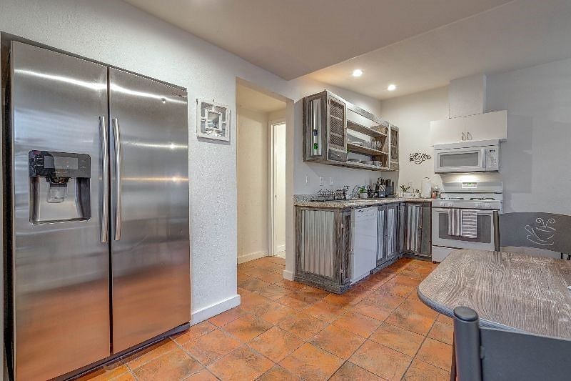 Furnished Finder property 301535_1 photo 10