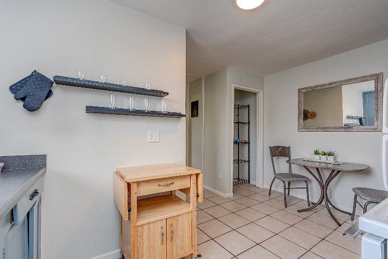 Furnished Finder property 301535_2 photo 8