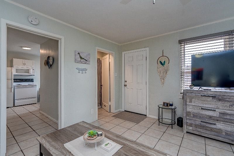 Furnished Finder property 301535_2 photo 5