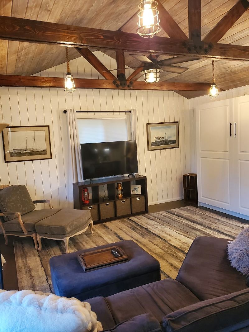 Living room and Murphy Bed.