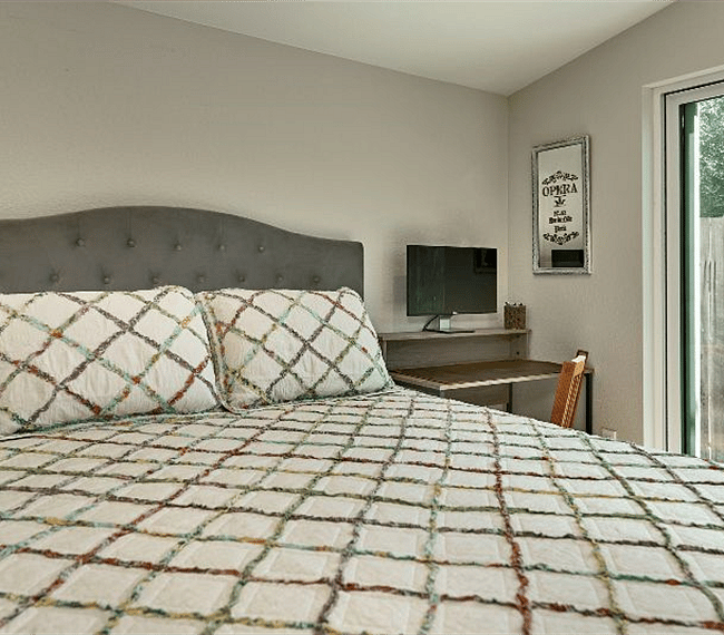 Queen bed with work desk