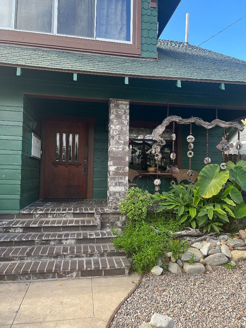 Front entrance to Apartment #2