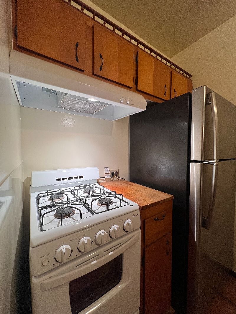 Gas range/oven