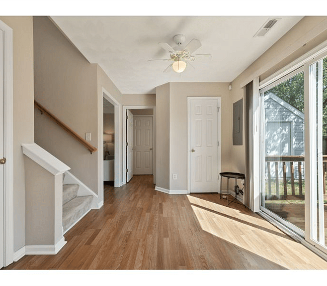 Furnished Finder property 301962_1 photo 12