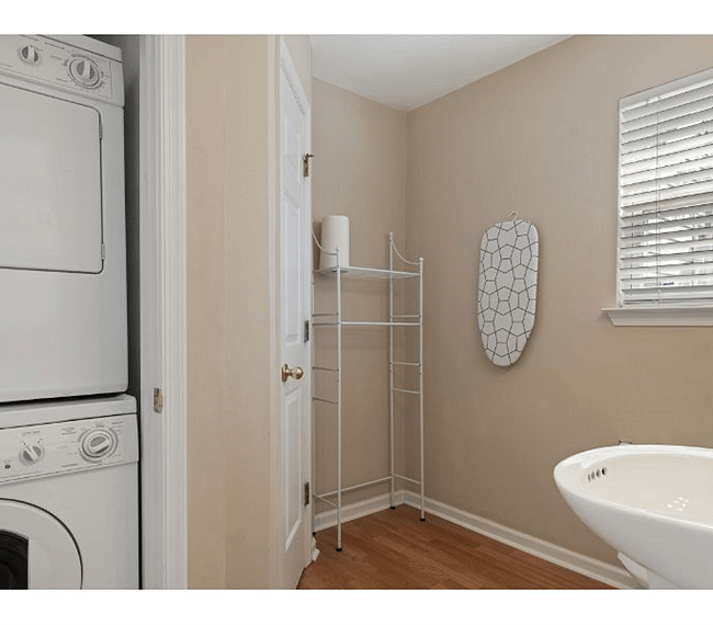 Furnished Finder property 301962_1 photo 14