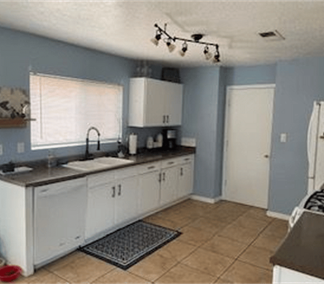 Furnished Finder property 301998_1 photo 9
