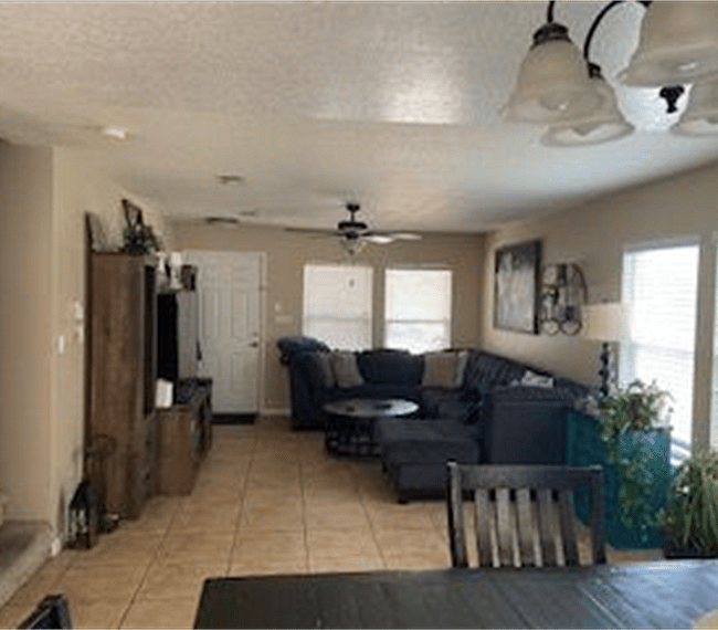 Furnished Finder property 301998_1 photo 17