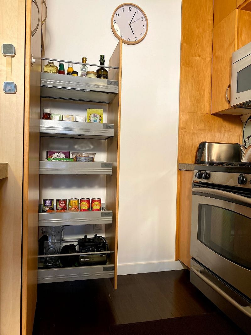 So much pantry space...room for everything, and then some!