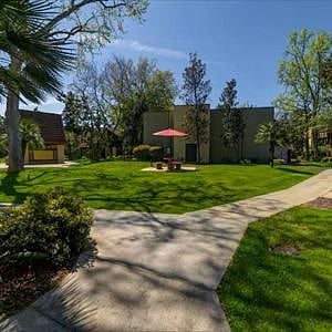 Furnished Finder property 302047_1 photo 28