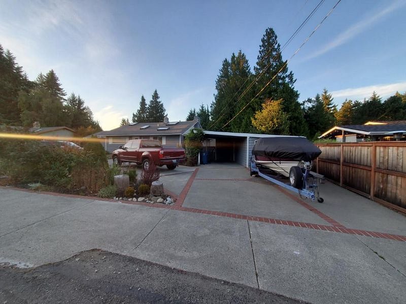 Car Port / Driveway Parking