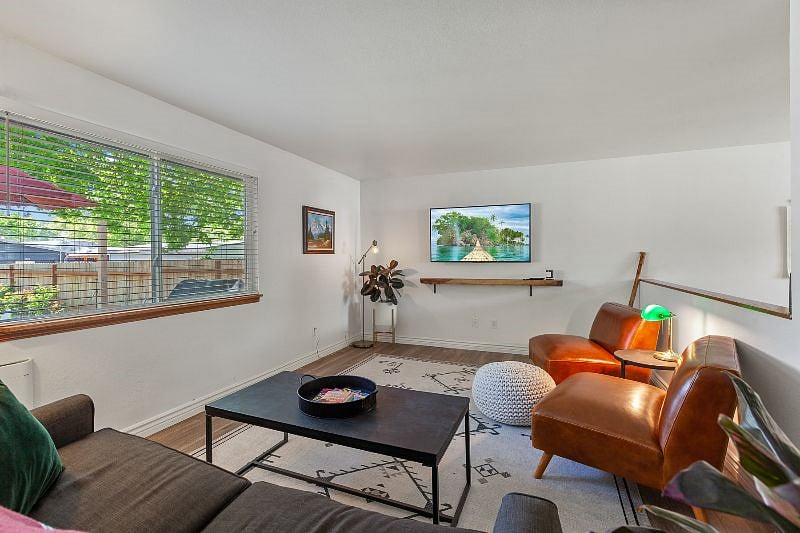 Furnished Finder property 302159_1 photo 3