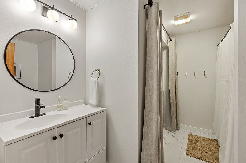 Furnished Finder property 302159_1 photo 12