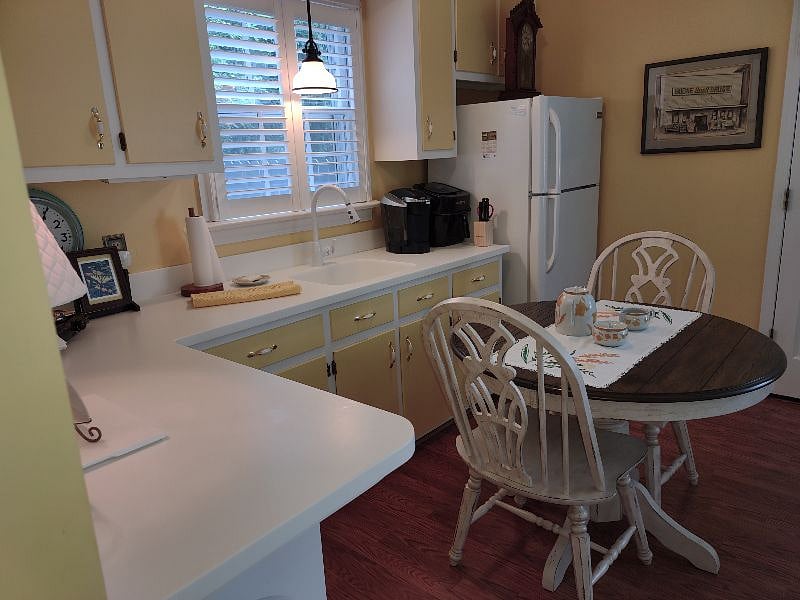 Furnished Finder property 302186_1 photo 4