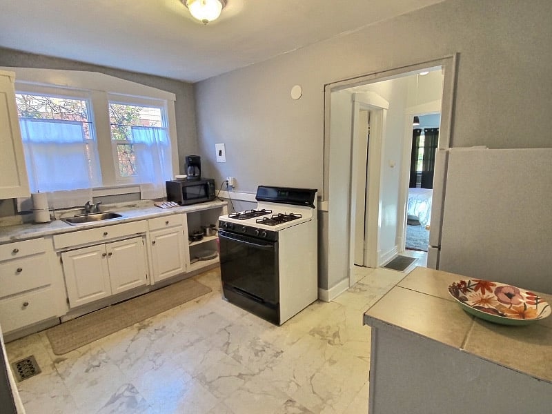 Furnished Finder property 302279_4 photo 3