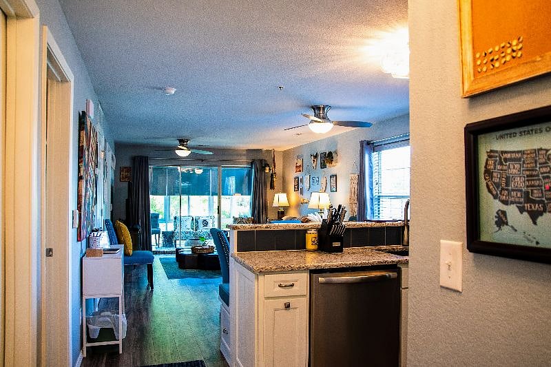 Furnished Finder property 302304_1 photo 7