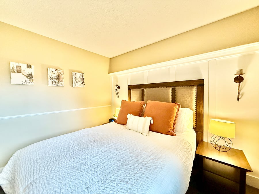 Primary bedroom with queen bed, board and batten wall features, chest of drawers, and beautiful view of large backyard.
Video walkthrough:
https://youtu.be/KUU2CeFw0Gk?si=IB1Gr6XOI5VLr58Z