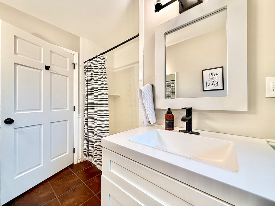 Bathroom with bathtub/shower combo and extra counter space. The door to the bathroom is also extra wide (35) beyond standard door size.
Video walkthrough:
https://youtu.be/KUU2CeFw0Gk?si=IB1Gr6XOI5VLr58Z