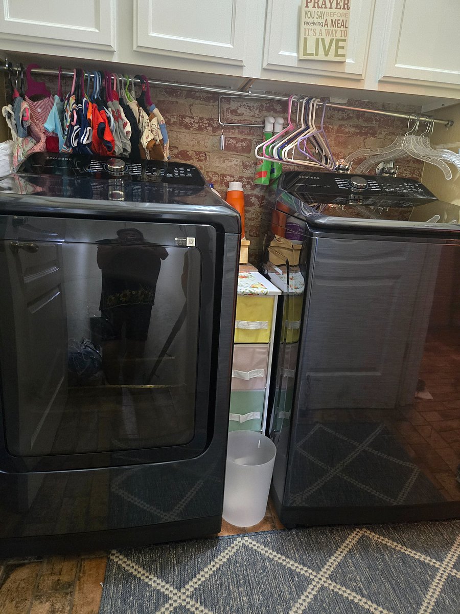 State for the art washer and dryer- dryer has a steam setting