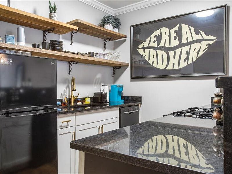 Furnished Finder property 302524_1 photo 16