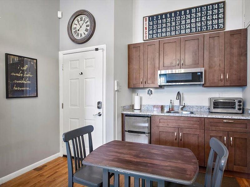 Furnished Finder property 302524_5 photo 9