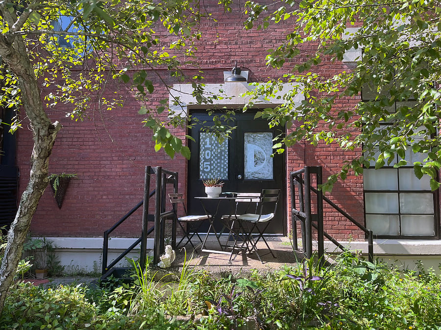 Exterior Entry