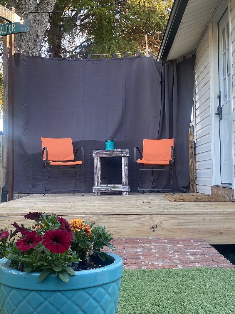 This is your sitting area. I'll be replacing the curtain with a wall soon.