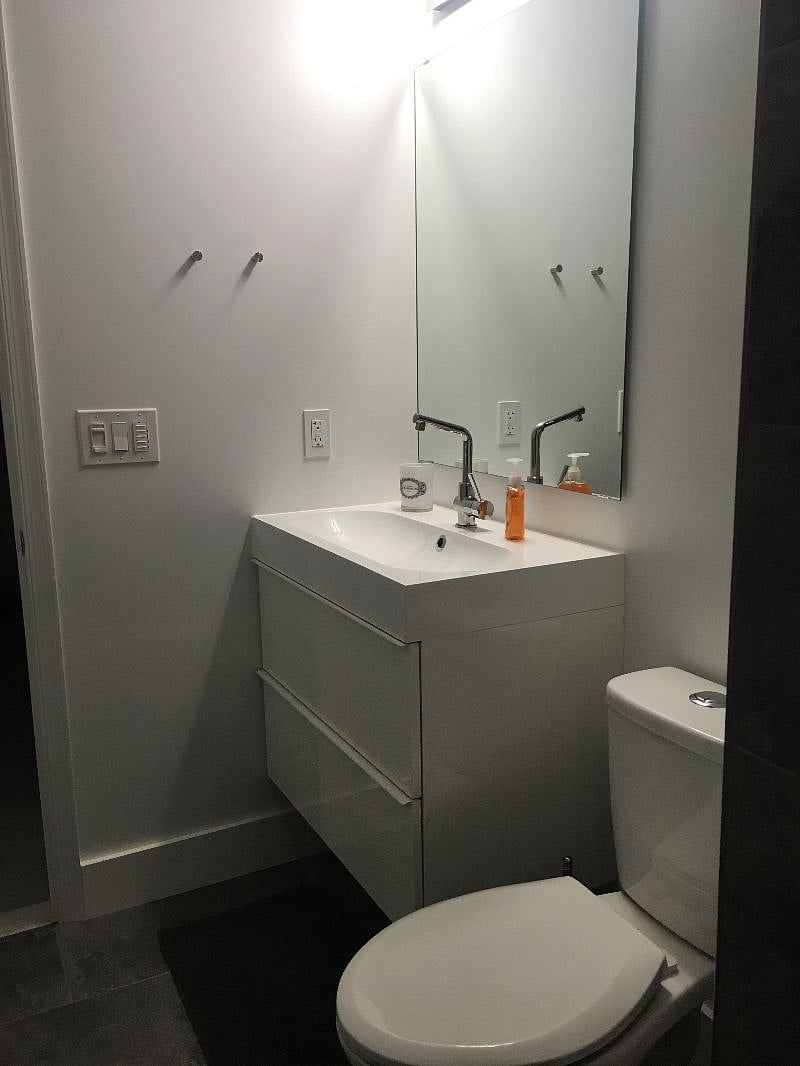 Bathroom view 3