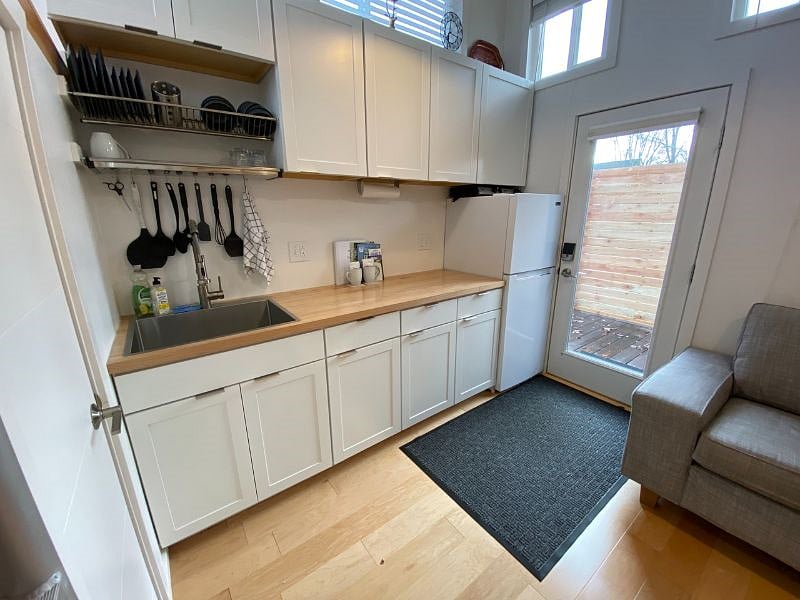 Furnished Finder property 302843_1 photo 3