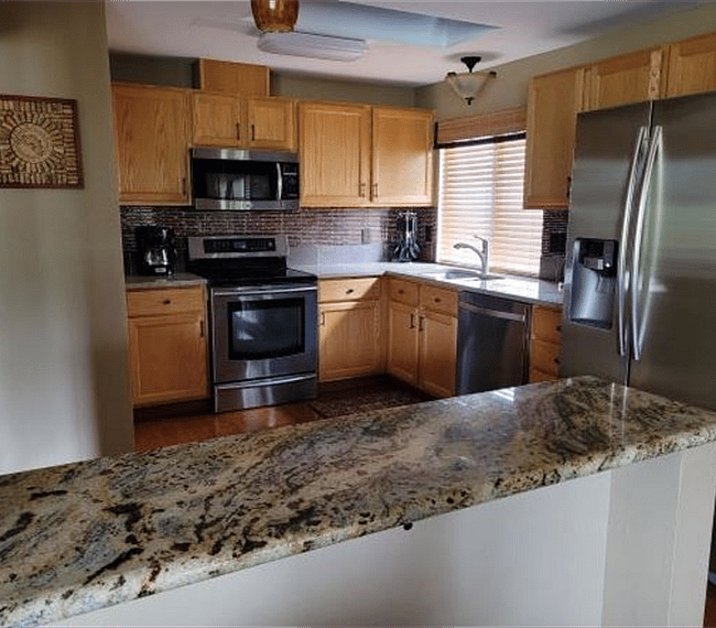 Full Size Kitchen & Stainless-Steel Appliances