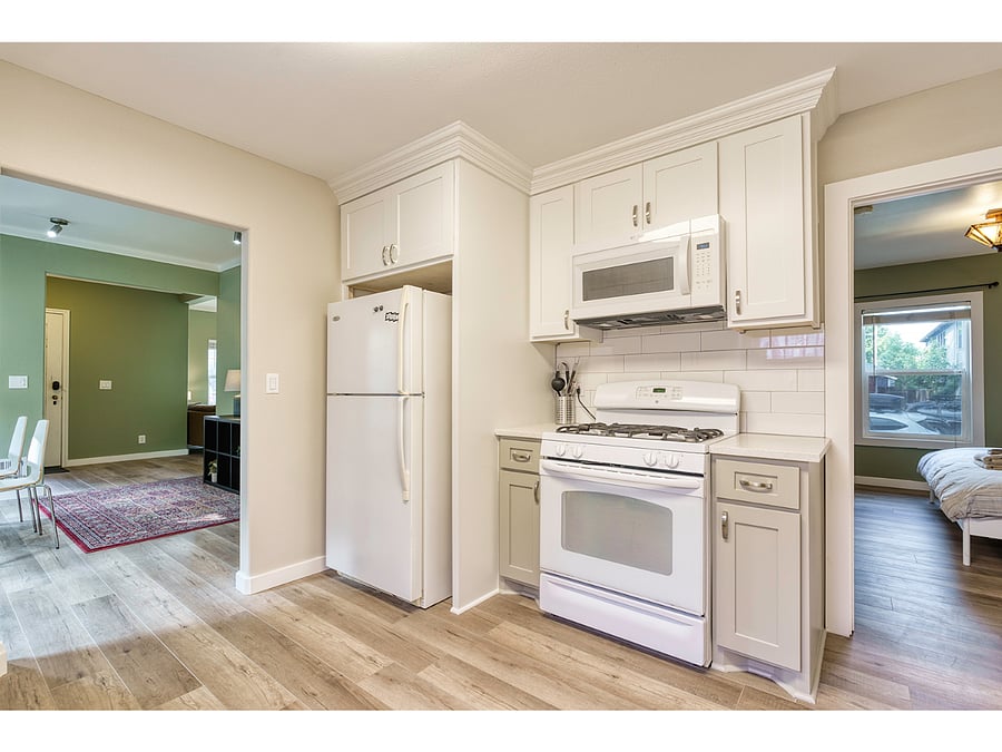 Furnished Finder property 303001_1 photo 4