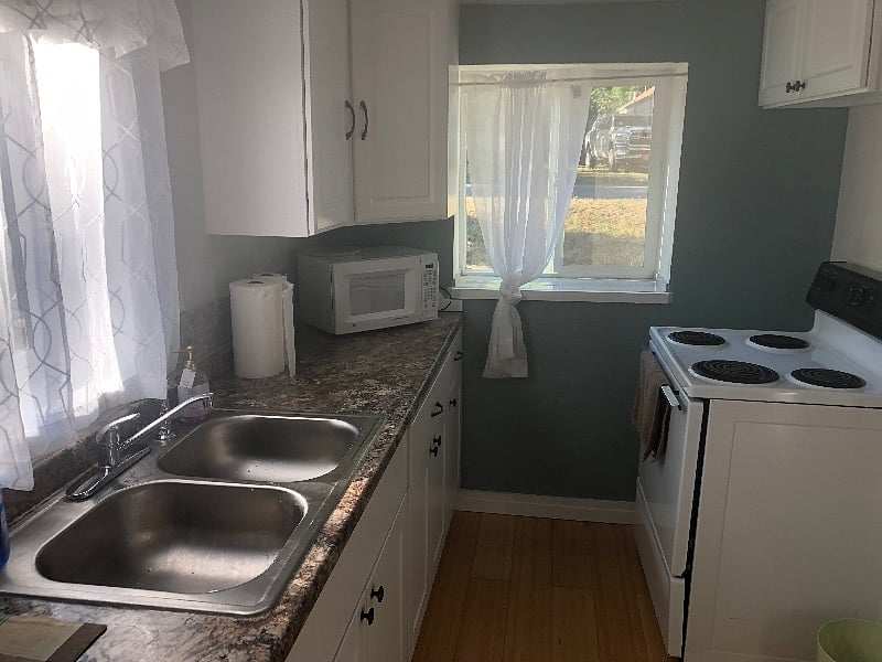 Sanders Beach kitchen