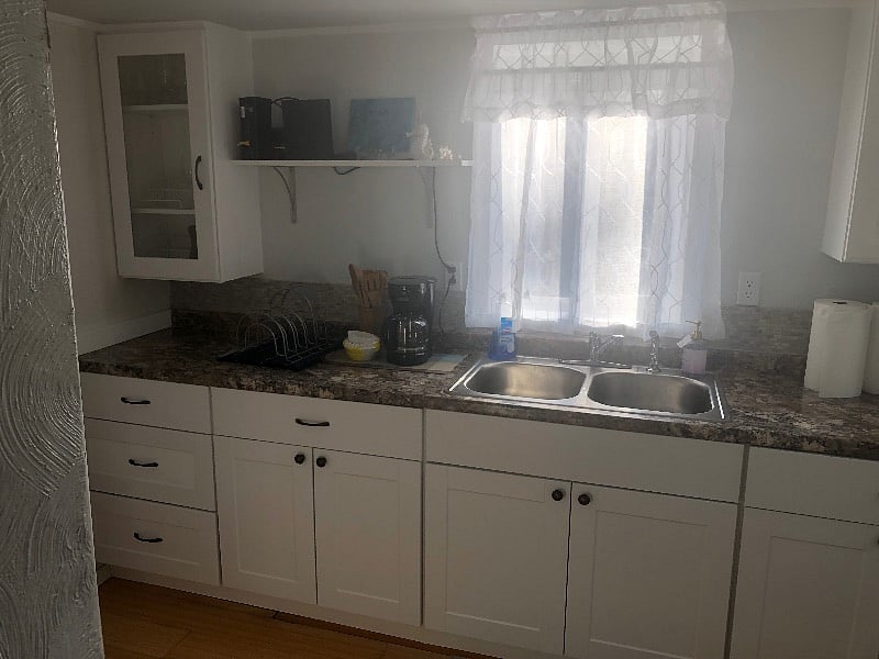 Sanders Beach kitchen