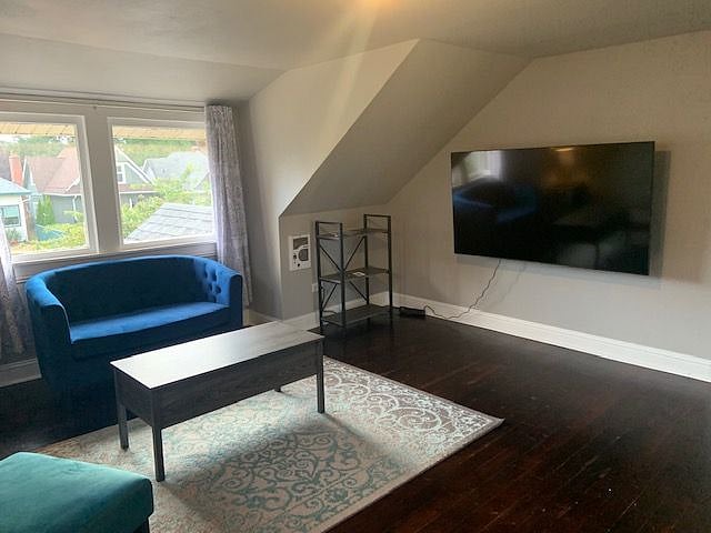 Furnished Finder property 303205_1 photo 3