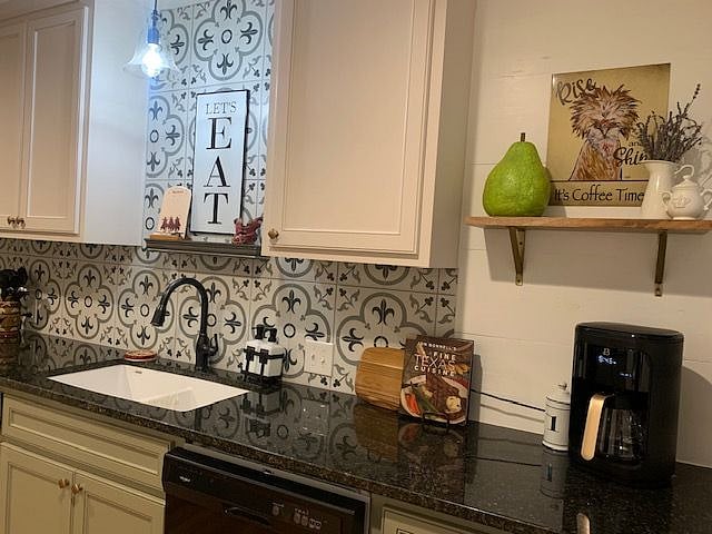 Furnished Finder property 303306_1 photo 13