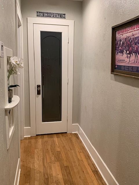brand new full sized pantry and original phone stand