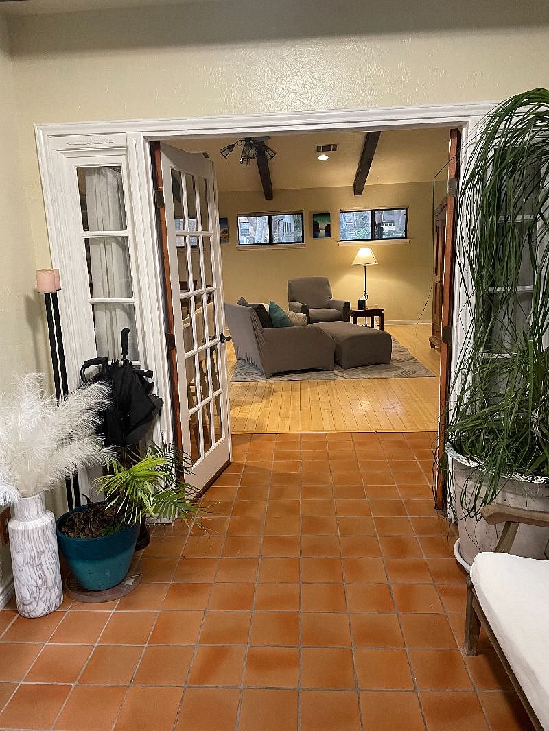 Furnished Finder property 303317_1 photo 3