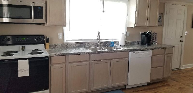 Furnished Finder property 303347_1 photo 4