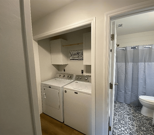 Furnished Finder property 303447_1 photo 6
