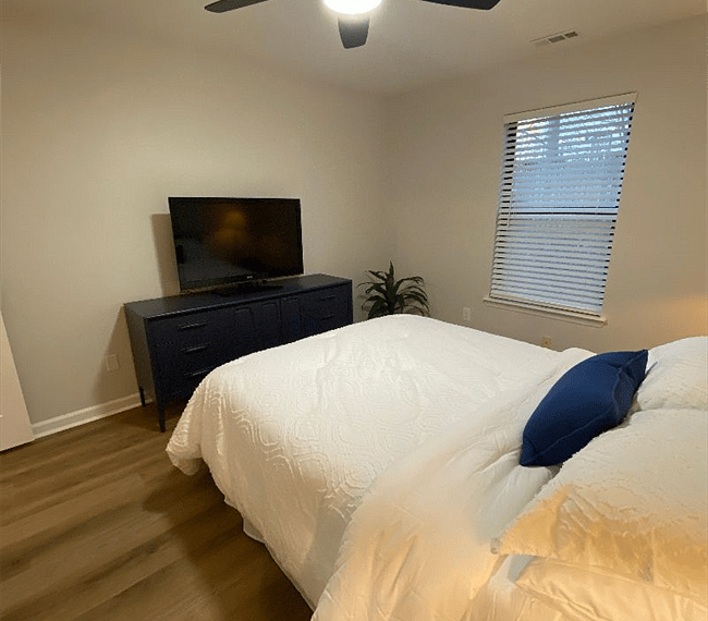 Furnished Finder property 303447_1 photo 18