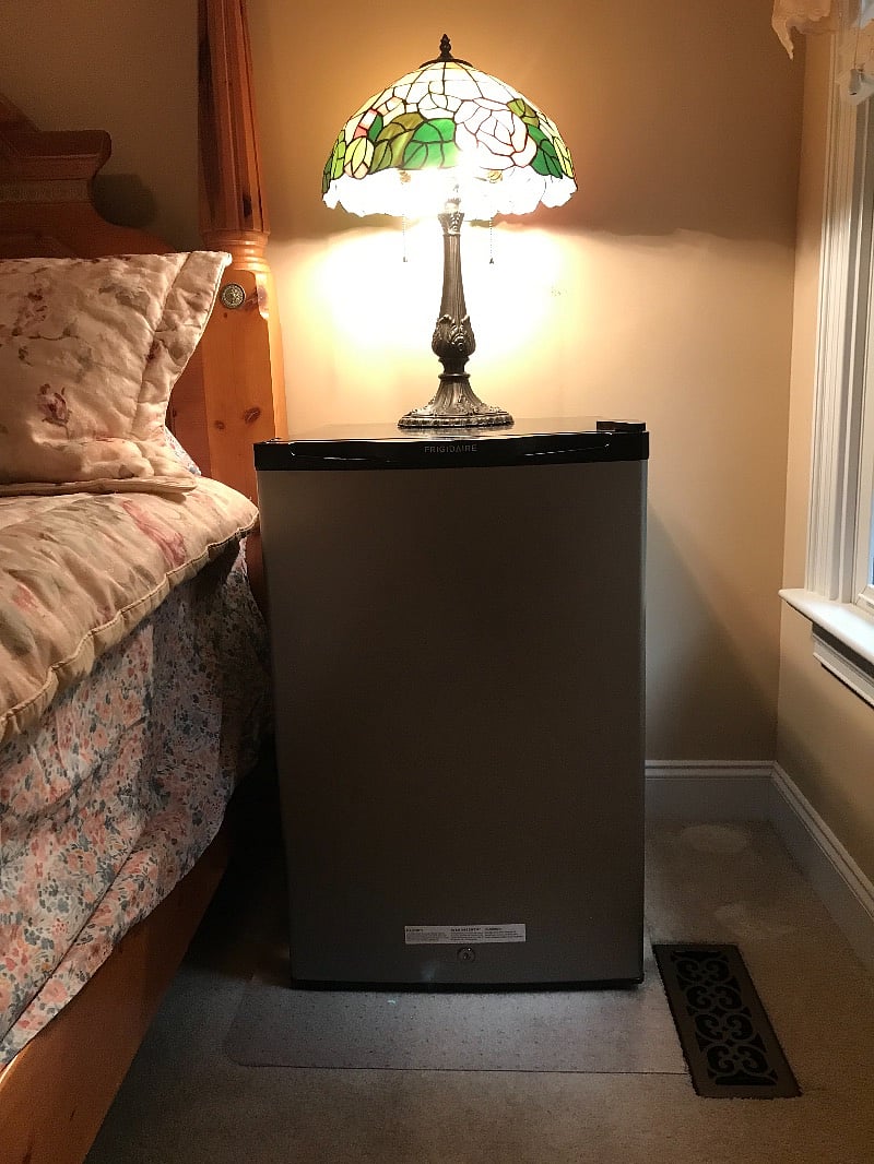 Fridge in room