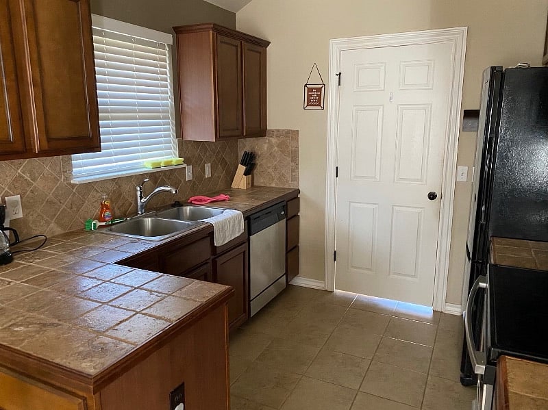 Furnished Finder property 303479_1 photo 16