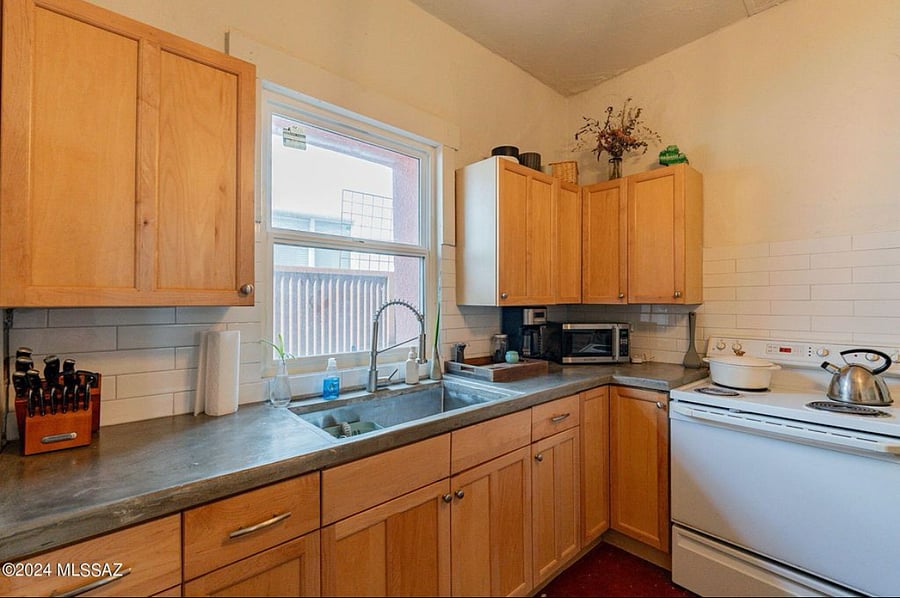 Furnished Finder property 303500_1 photo 10